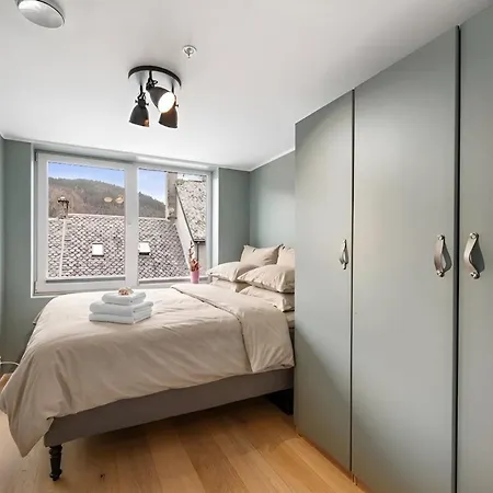 Apartman Modern 4br - 2 Baths Balconies & Parking